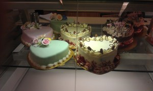 IMAG0038 Carlo's cakes