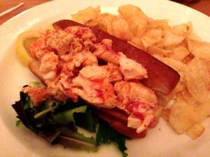 side street cafe lobster roll